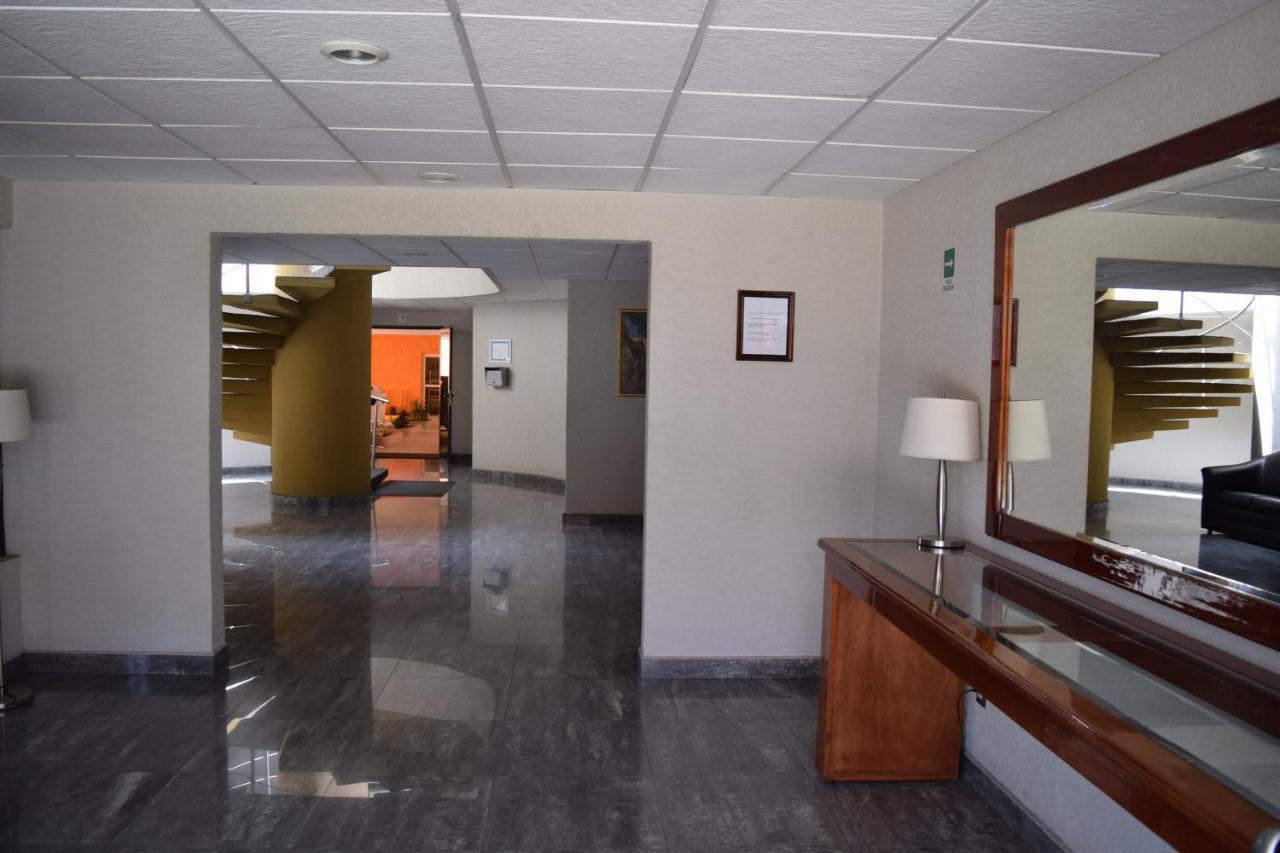 Hotel & Suites La Marquesa Toluca Exteriör bild