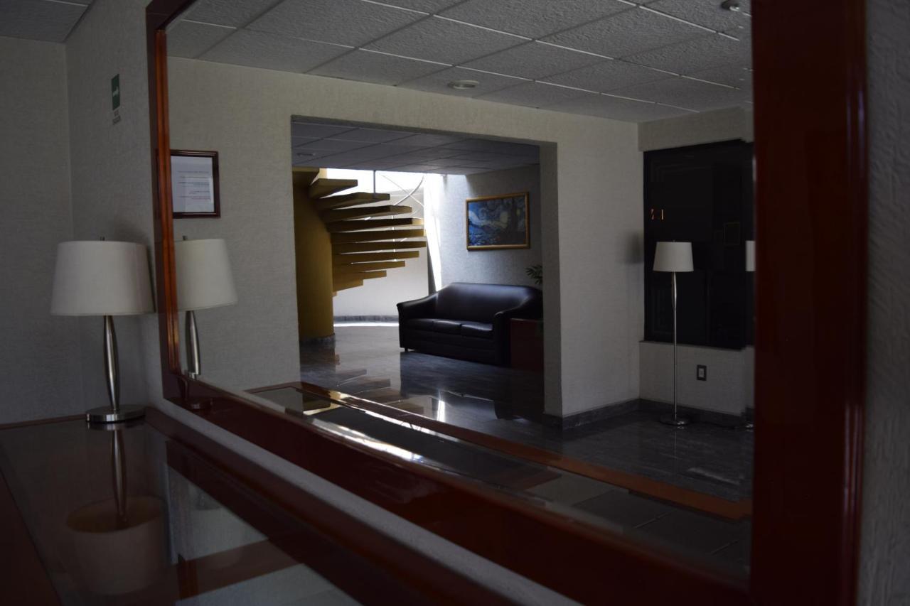 Hotel & Suites La Marquesa Toluca Exteriör bild